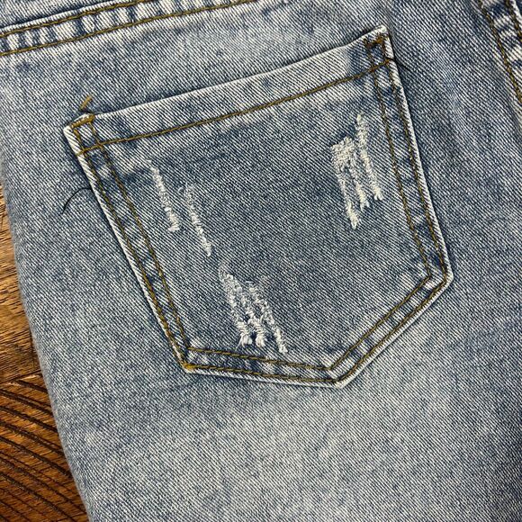 ZAFSI BLINGS Denim Cut Off Embroidered Shorts - Picture 6 of 6